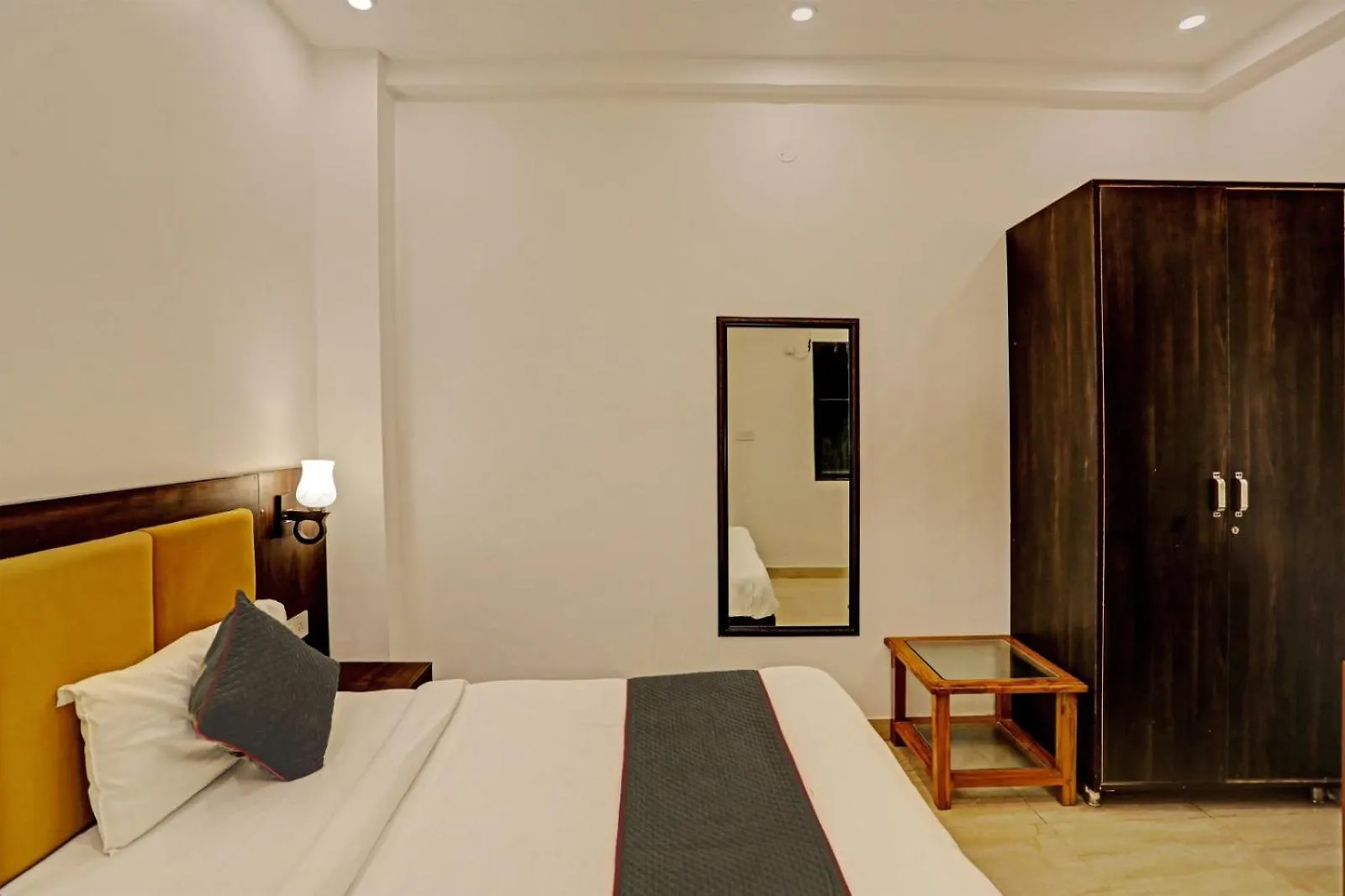 ****  Hotel Loha Nuova Delhi India